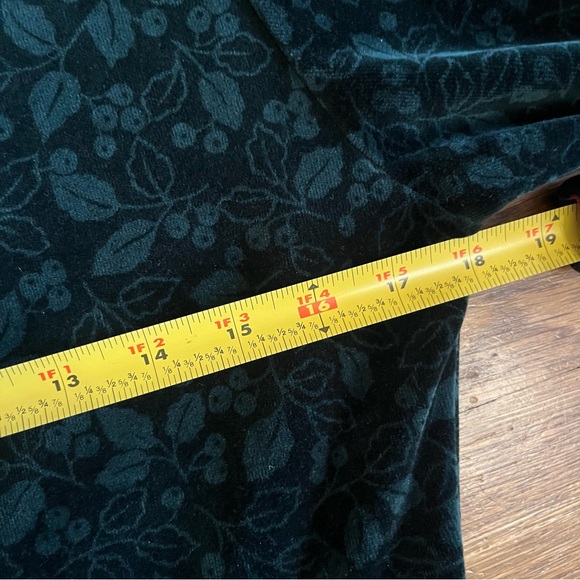 Vintage LL Bean velvet dress 6 petite Christmas holly modest holiday - Picture 9 of 11